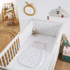 Housse De Couette Bébé Coton Bio, Griotte -Ameublement De Maison 07689cf89cb7738c6268fd63291896f9 1