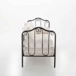 Ensemble Matelas Et Coussins, Cidia -Ameublement De Maison 5ac221b5118a3d07281c6432460532f7