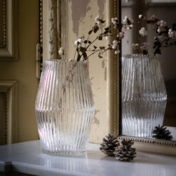 Vase Verre Rainuré Forme Cylindre H25 Cm, Afa -Ameublement De Maison a61f8b3e2ea52dcd35943db18c077535