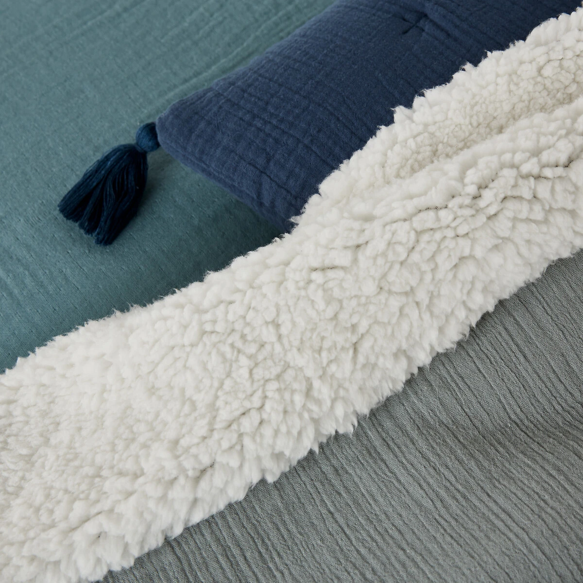 Dessus De Lit Uni Gaze Coton/effet Mouton Kumla 4 Dessus De Lit Uni Gaze Coton/effet Mouton Kumla – Image 2