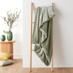 Plaid Polaire Polyester Recyclé, Maxine -Ameublement De Maison d694fa63e8f8ba7ee9180d11486bc4e0